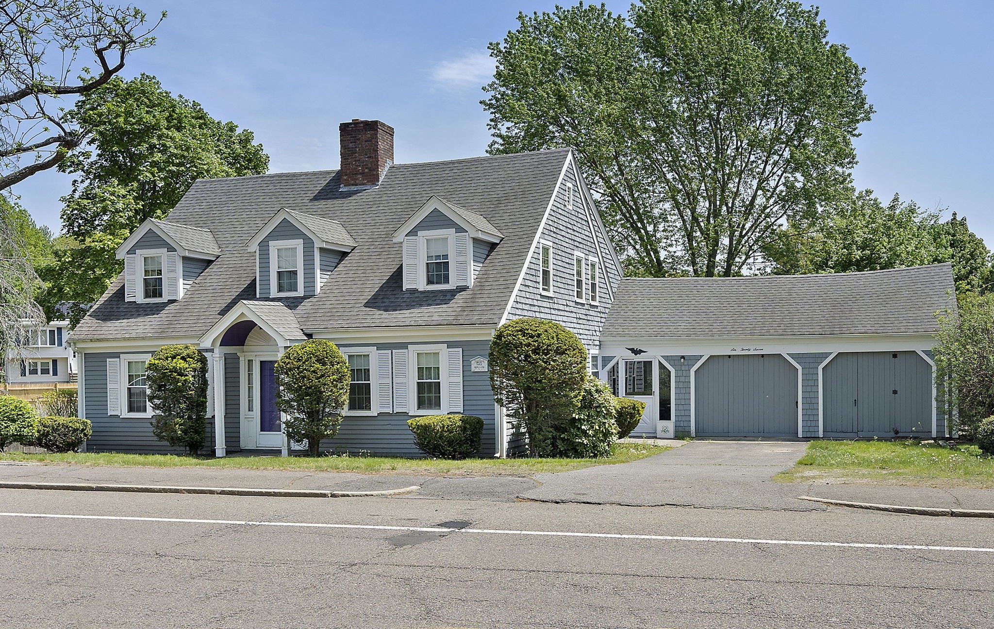 627 S Franklin St, Holbrook, MA 02343