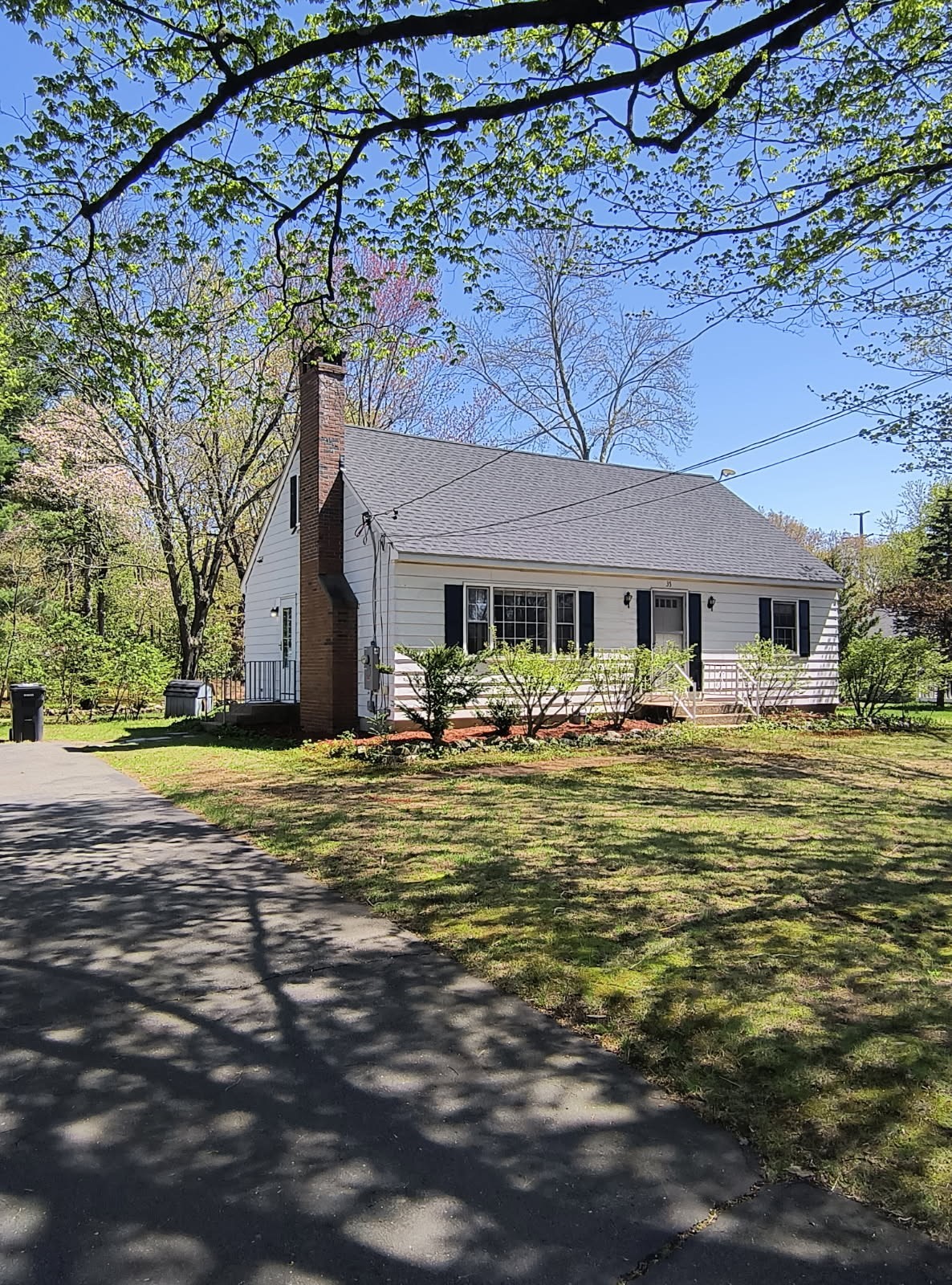 35 Pine St, Westfield, MA 01085