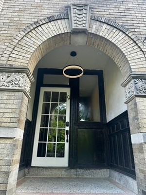 9 Chilcott pl, Apt 1