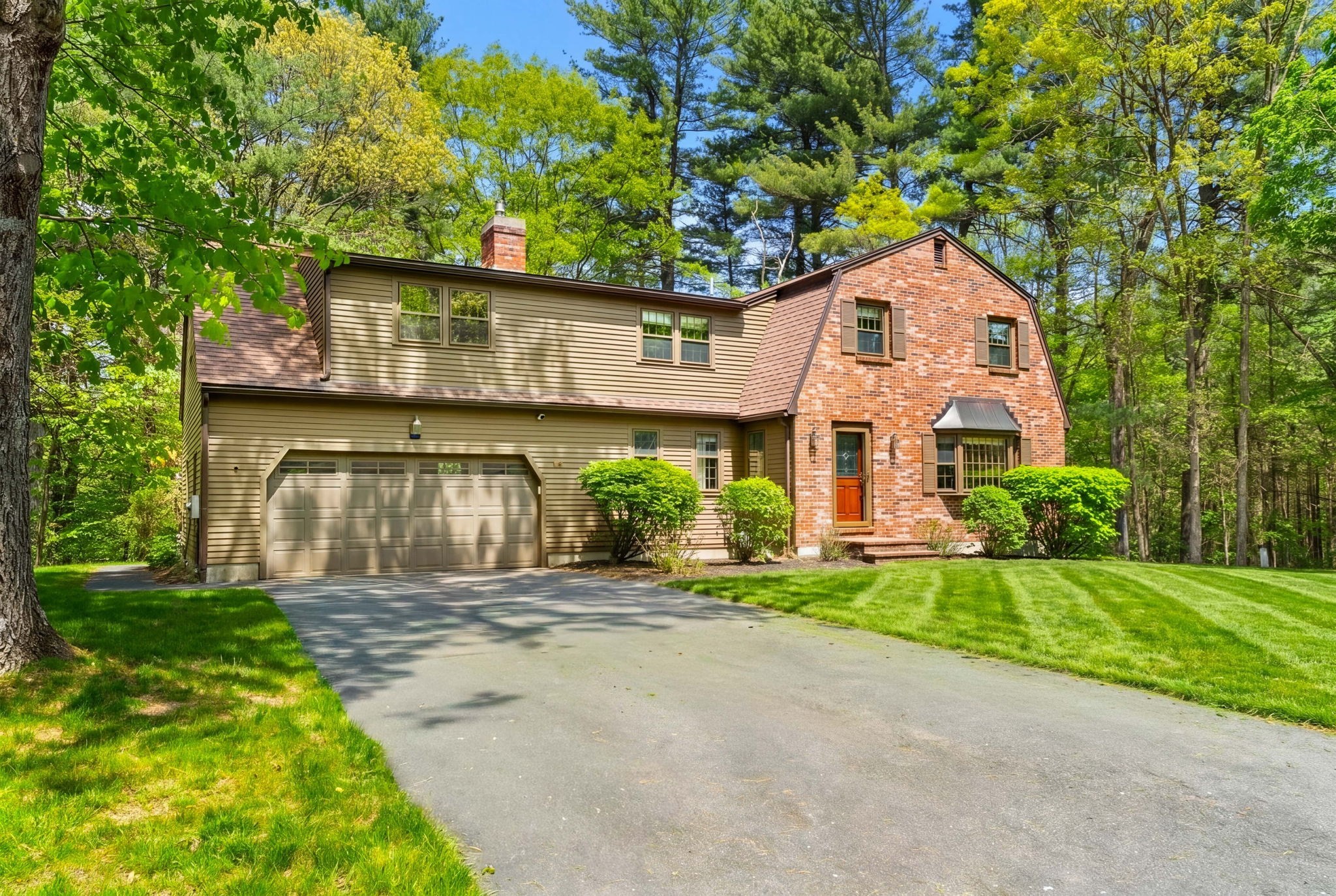 19 Pierce Ave, Westford, MA 01886