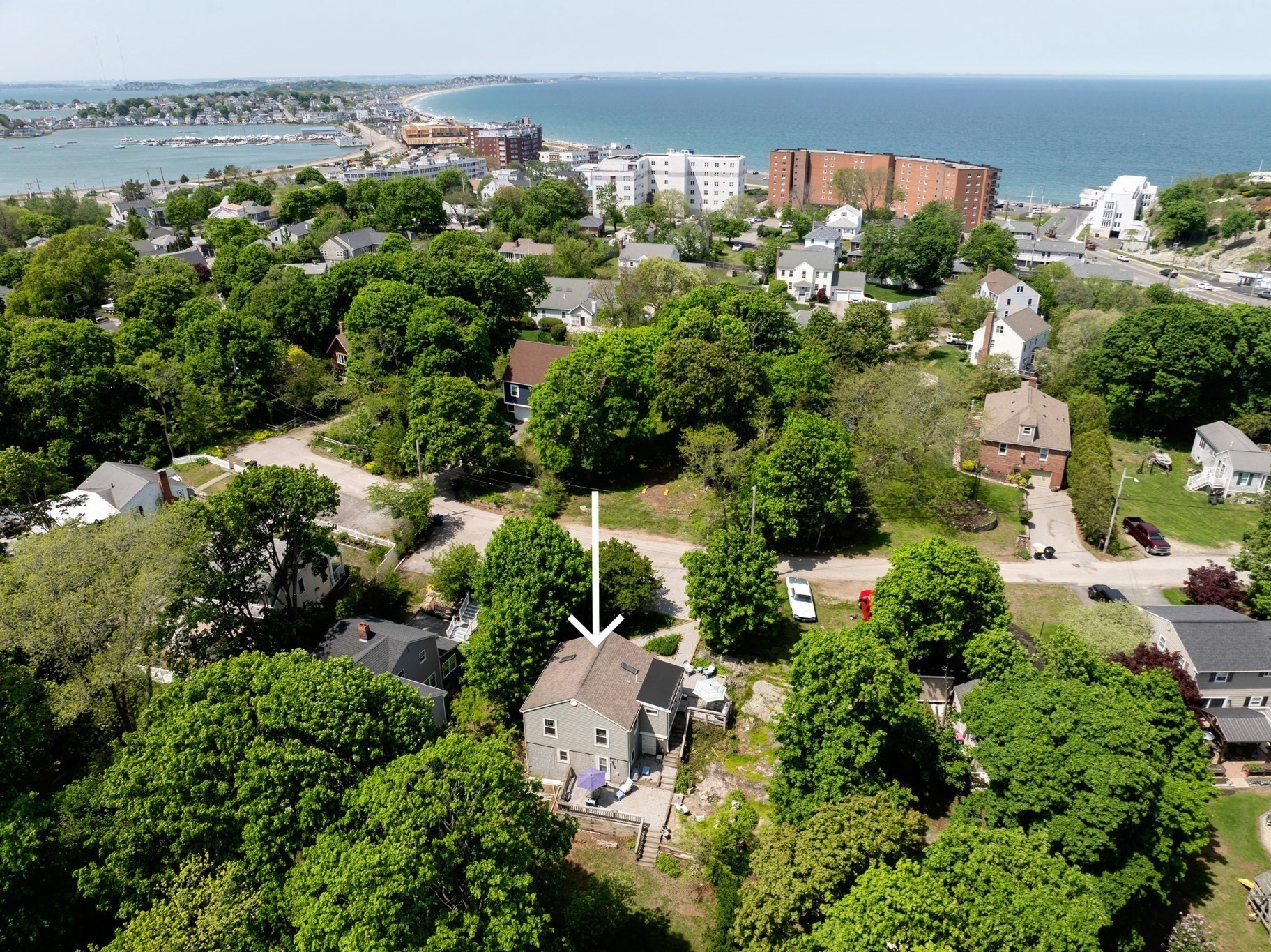 9 Shore Garden Rd, Hull, MA 02045