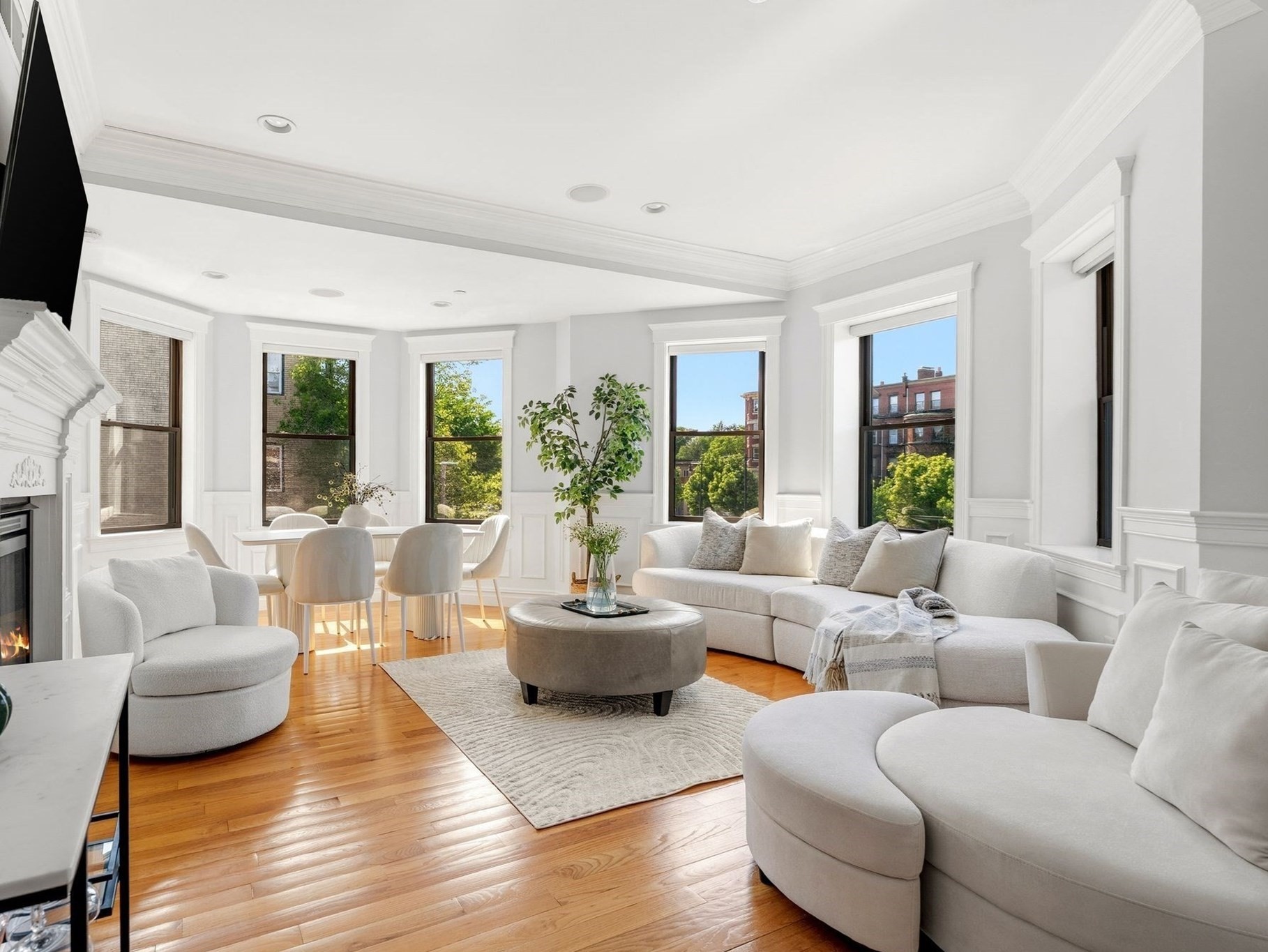 909 Beacon Unit 4, Fenway, Boston, MA 02215