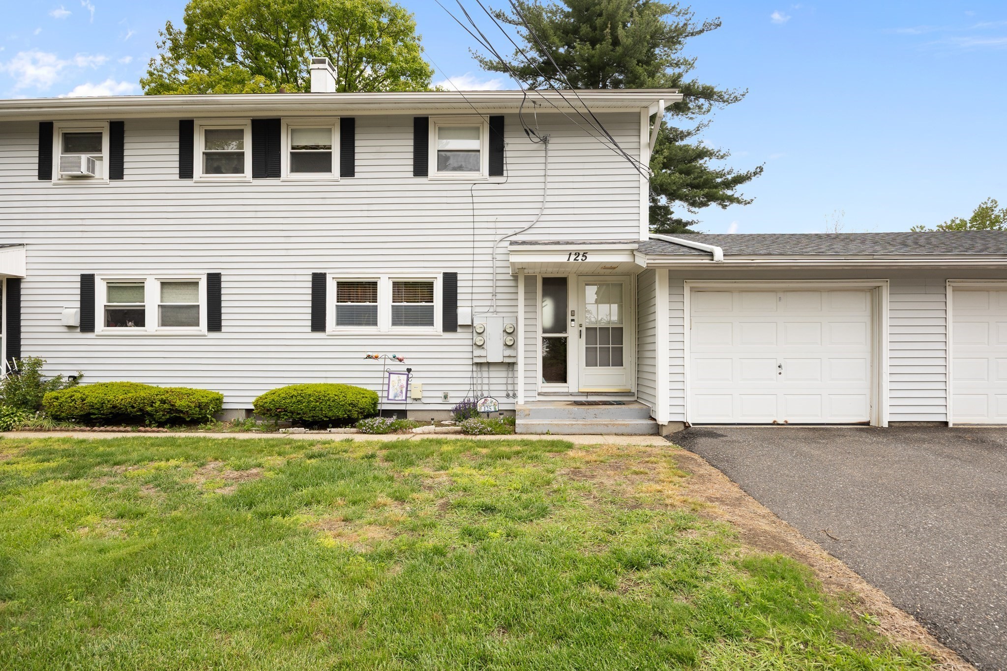 125 Lynwood Drive Unit 6201D, Chicopee, MA 01022