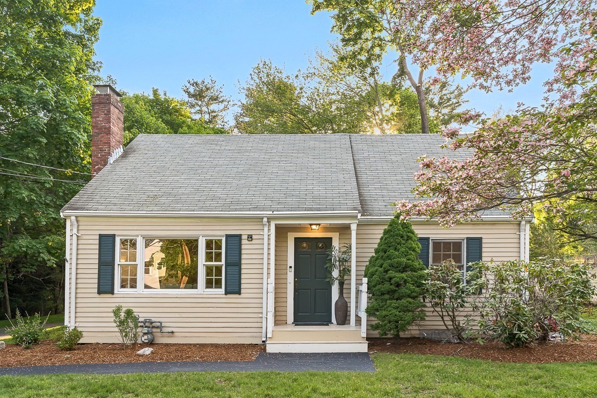 7 Haven Ln, Wayland, MA 01778