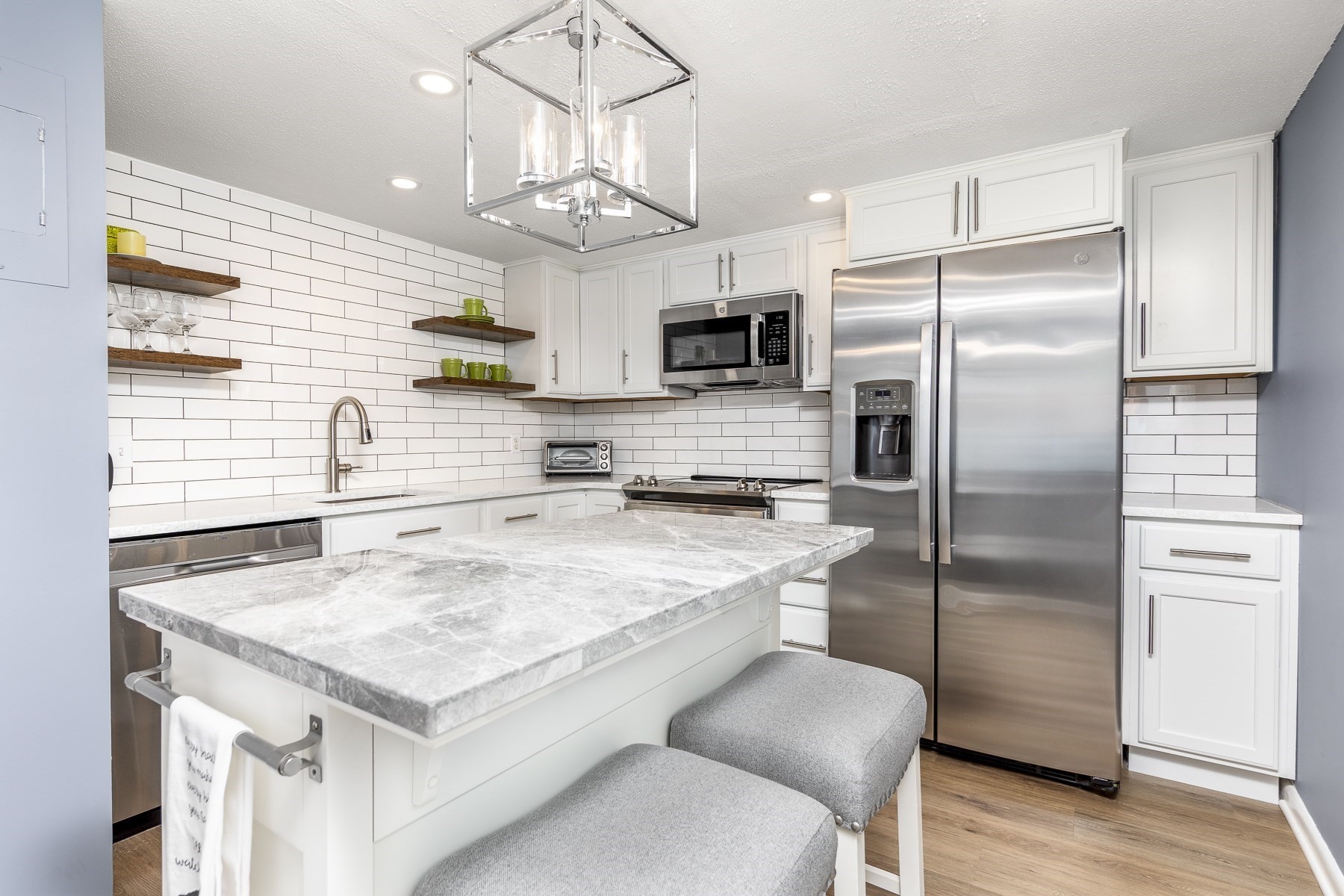 404 Paradise Road Unit 1C, Swampscott, MA 01907