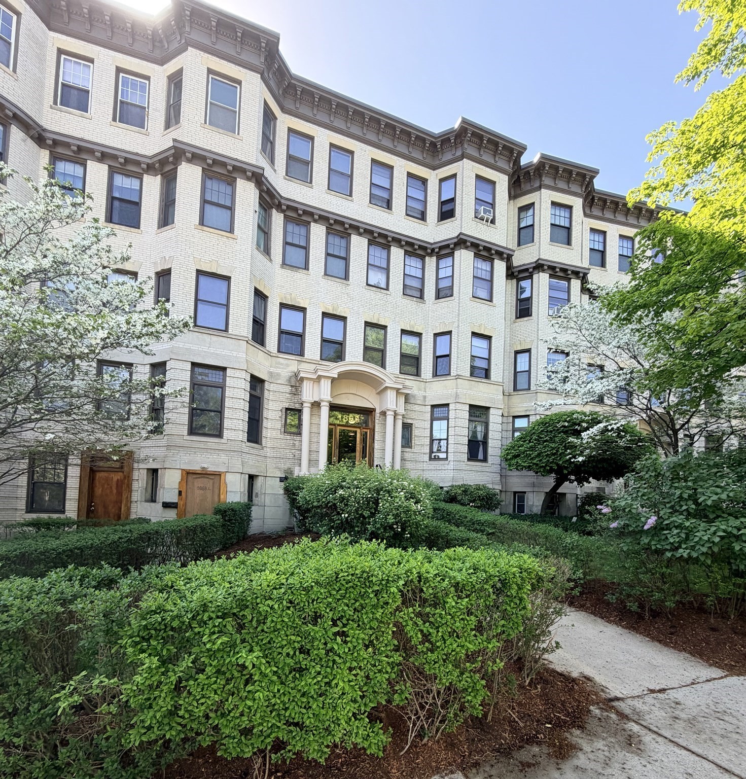 5 Braemore Rd Unit A, Boston College, Boston, MA 02135