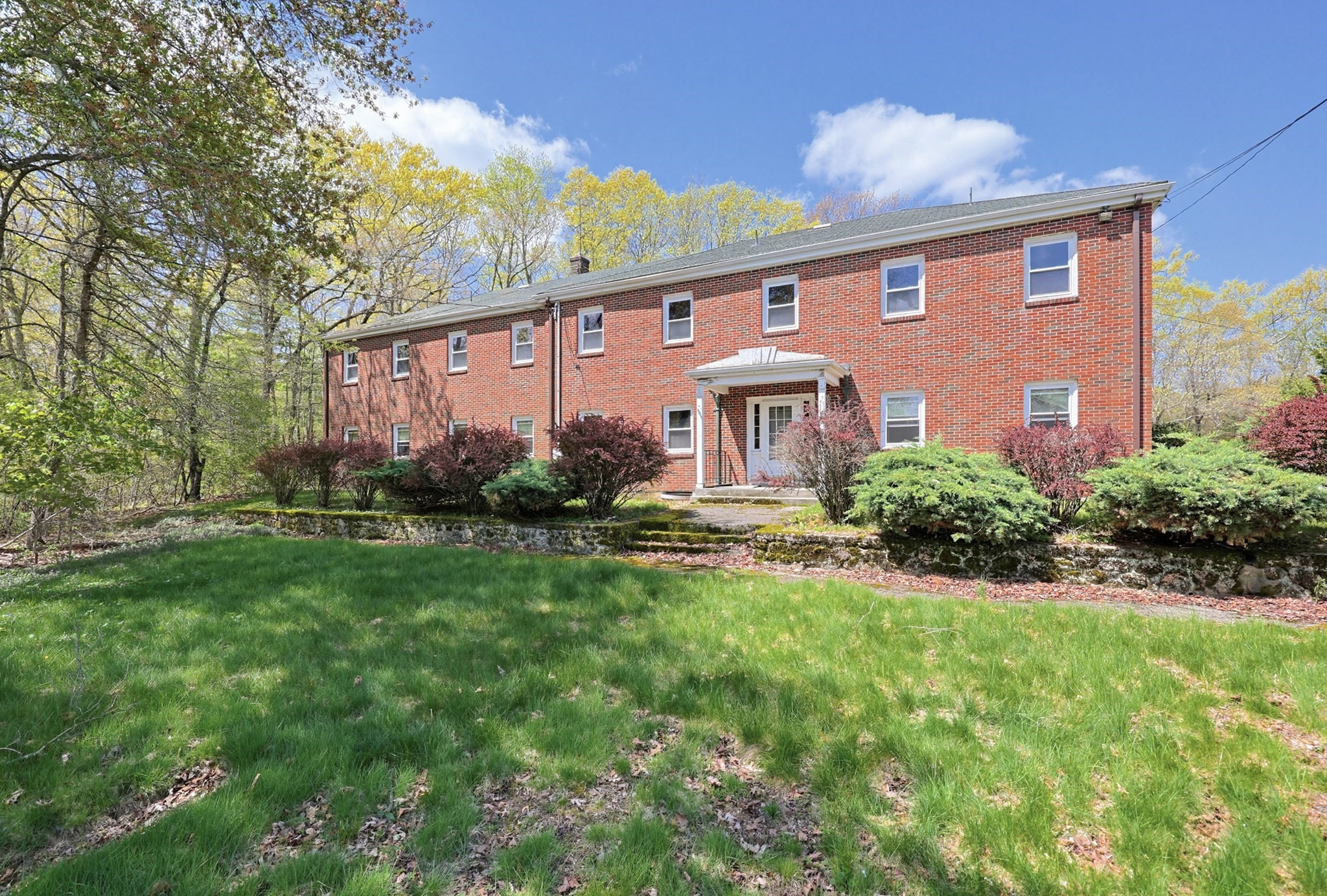 90 School Street, Plainville, MA 02762