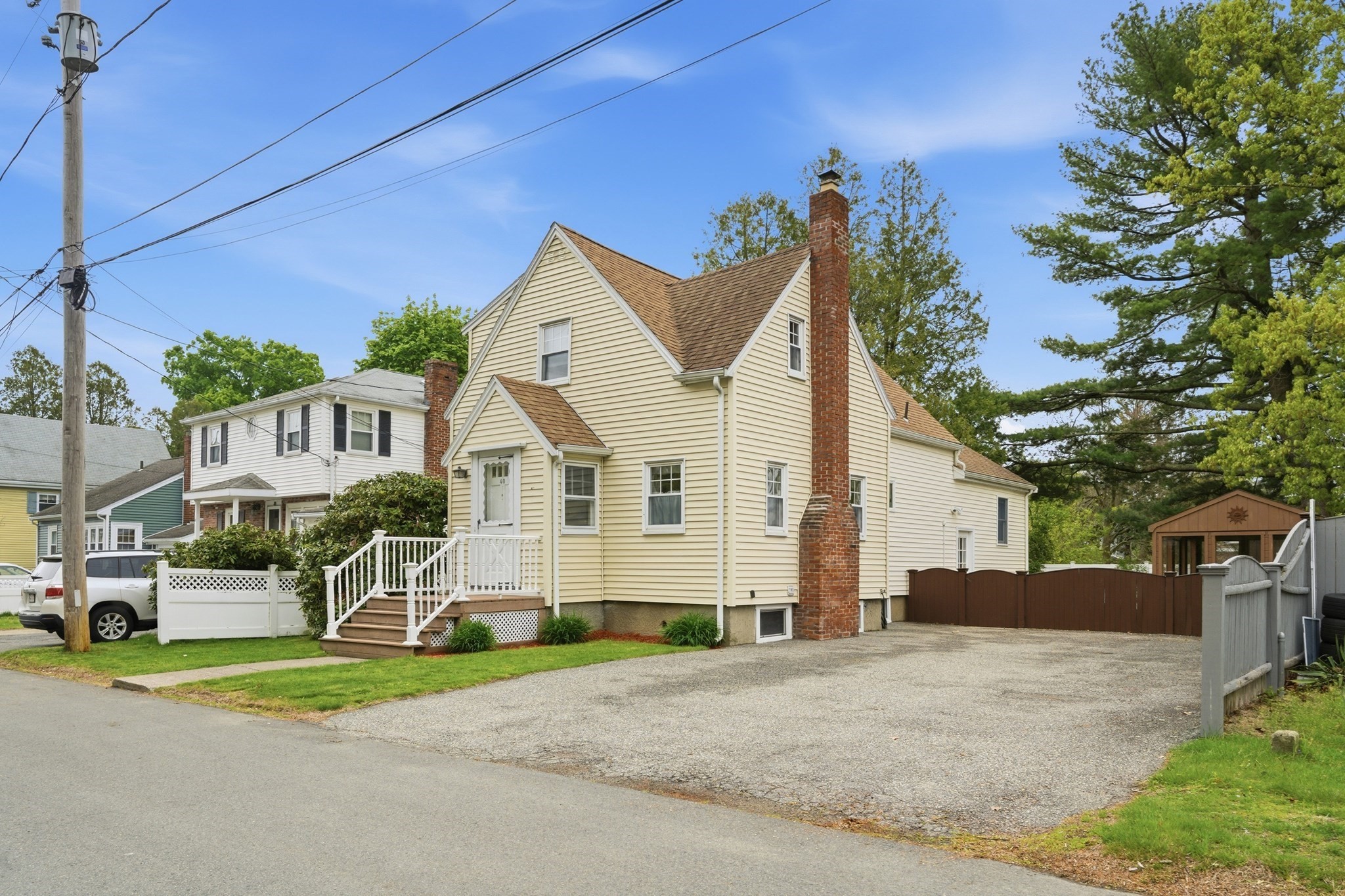 40 Glenwood Rd, Lynn, MA 01904