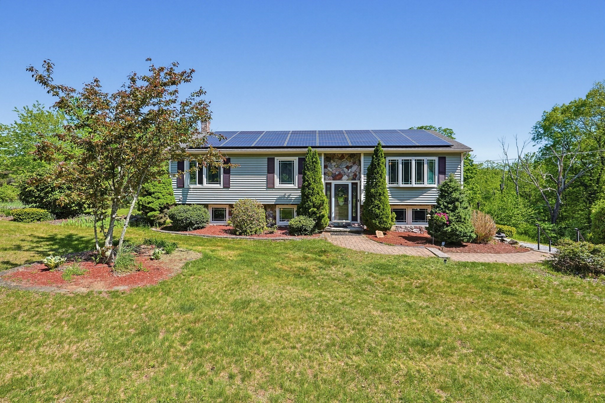 77 May Hill Rd, Monson, MA 01057