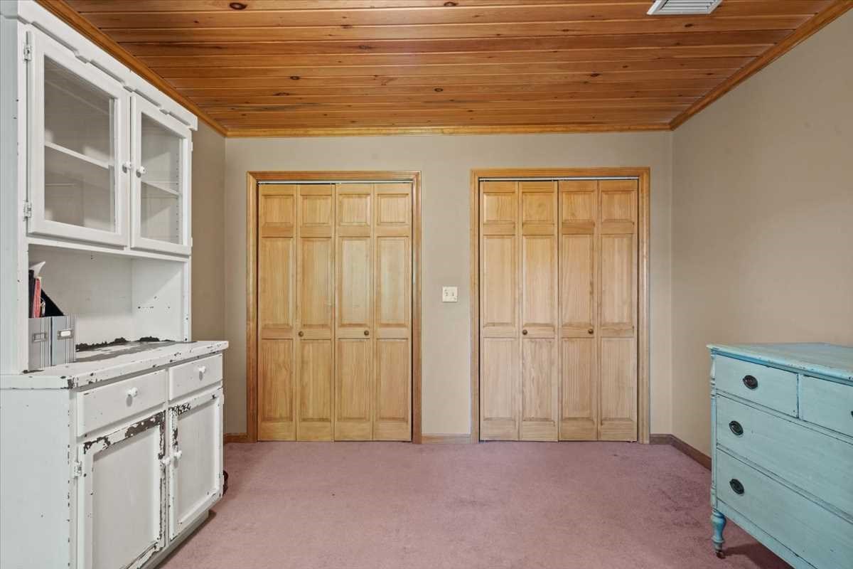212 Grove St, Clinton, MA 01510 - Image 16