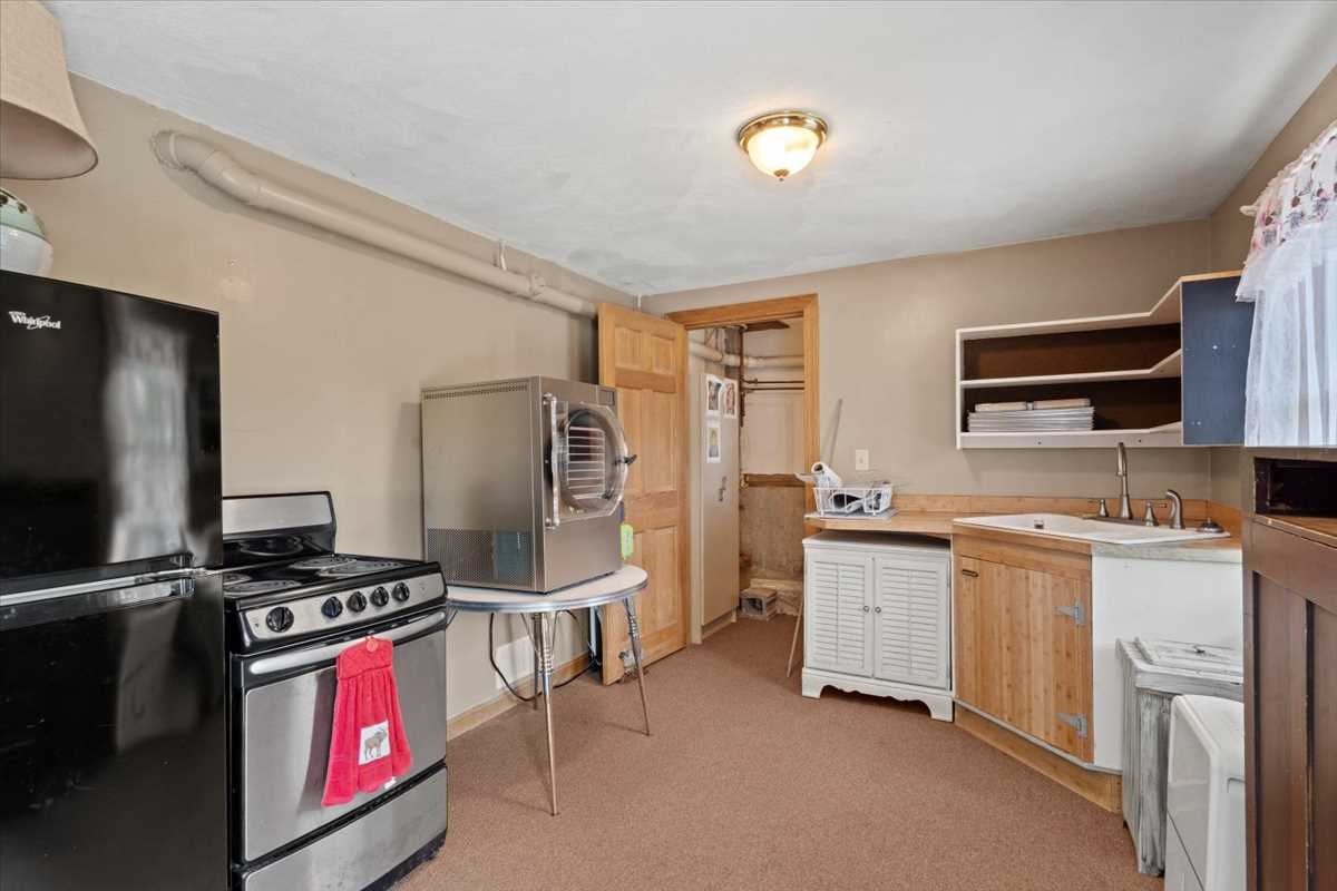 212 Grove St, Clinton, MA 01510 - Image 18