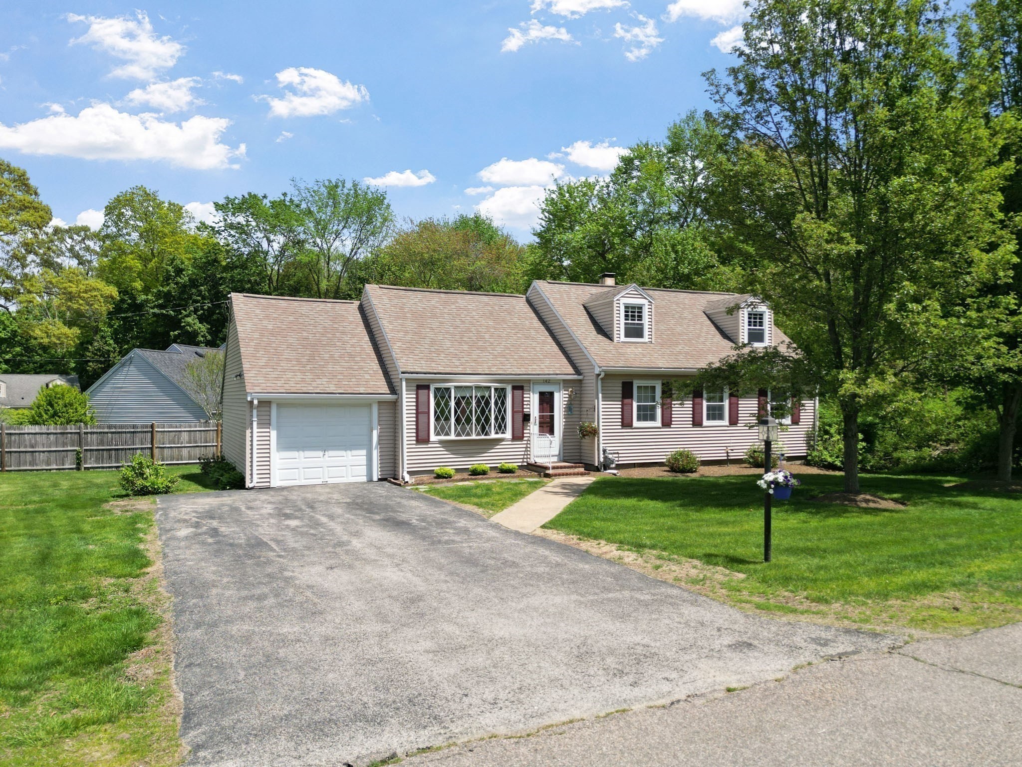 142 Bald Eagle Rd, Weymouth, MA 02190