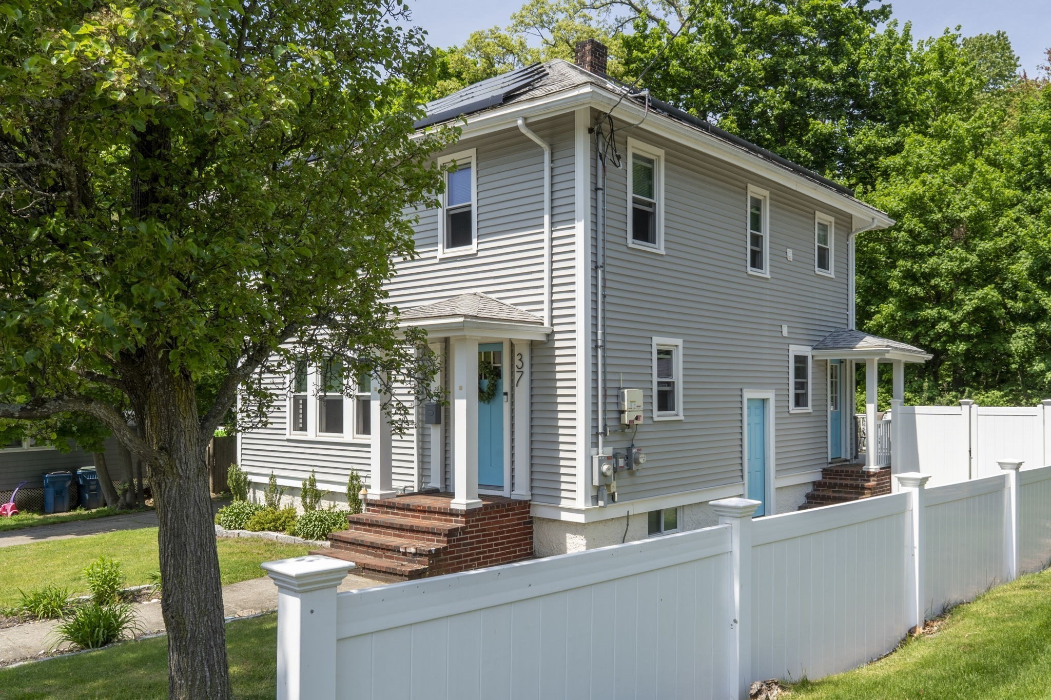 37 Chapel St, Canton, MA 02021