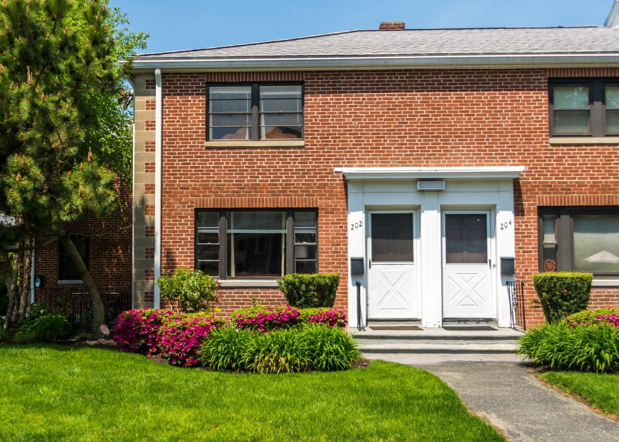 200 Church Street Unit 200-202, Waltham, MA 02452