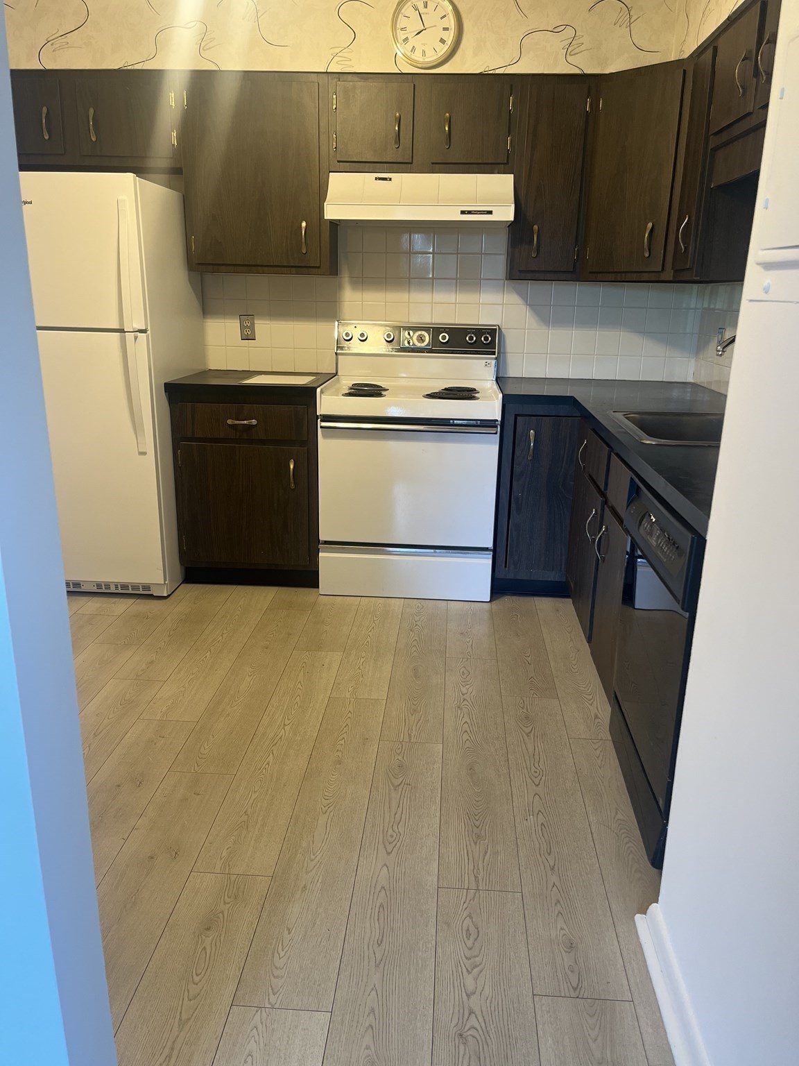 1004 Paradise Road Unit PHB, Swampscott, MA 01907 - Image 11