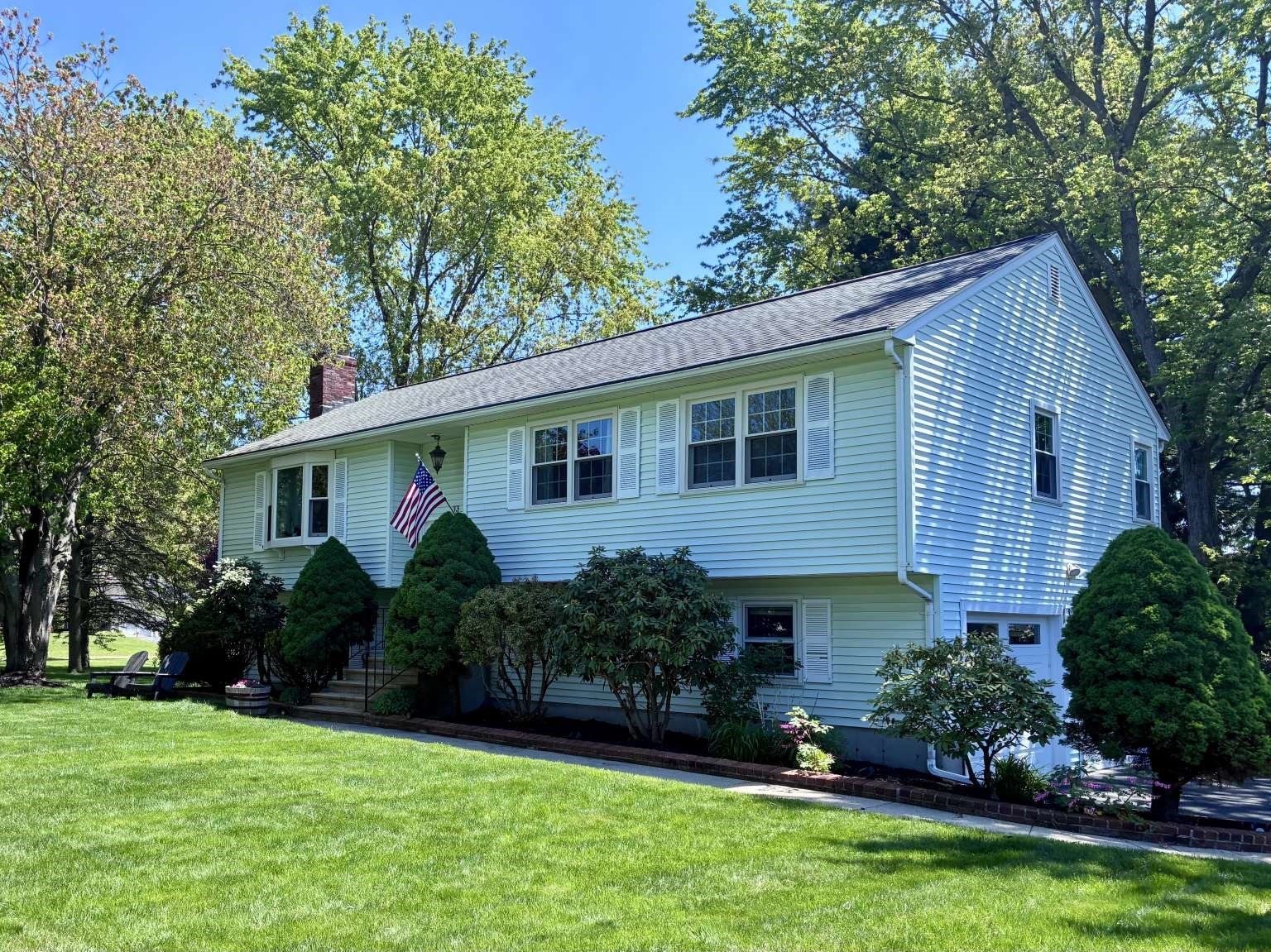 33 Tomahawk Dr., Northborough, MA 01532