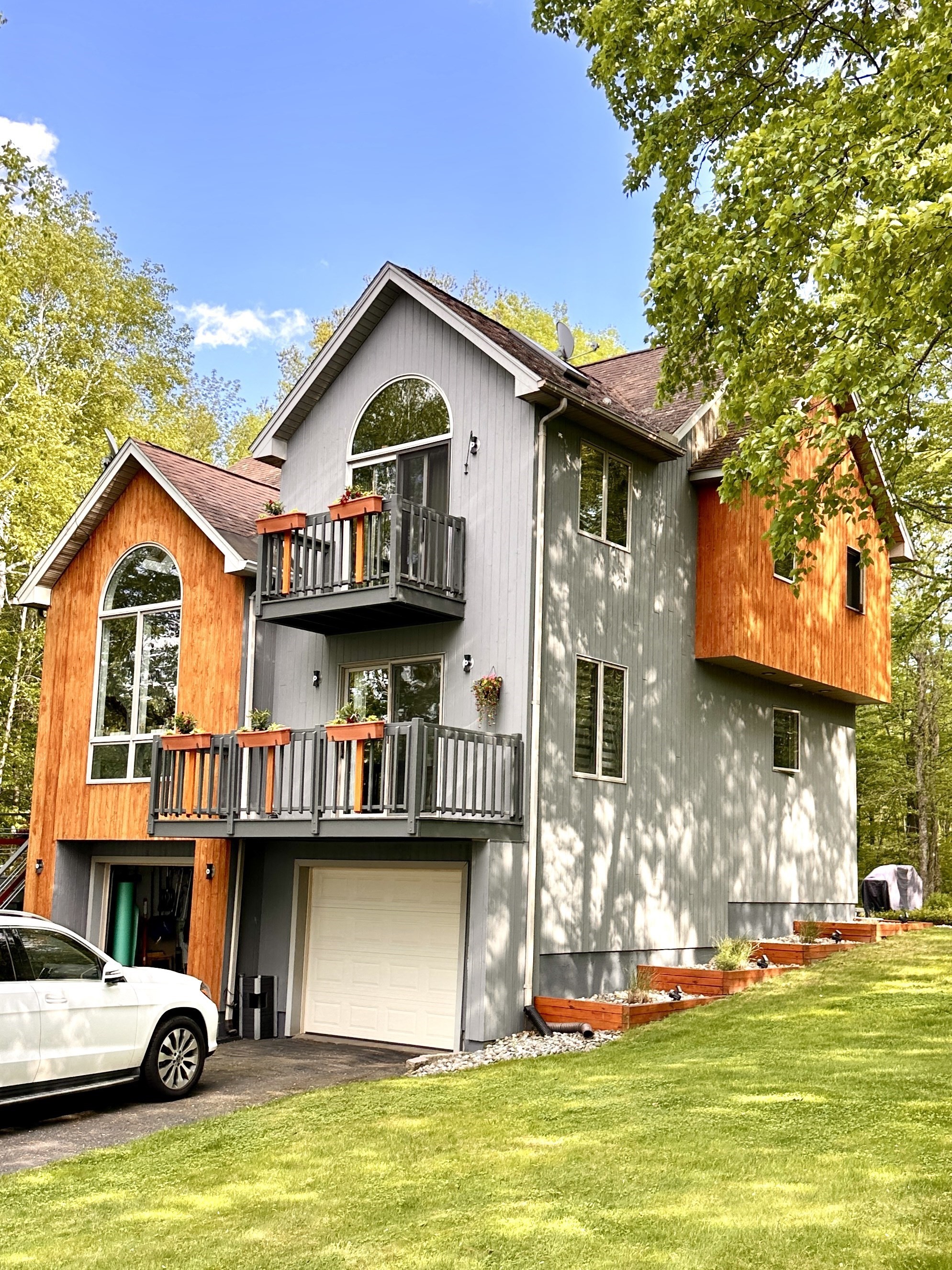 14 Laurel Ridge Drive, Belchertown, MA 01007