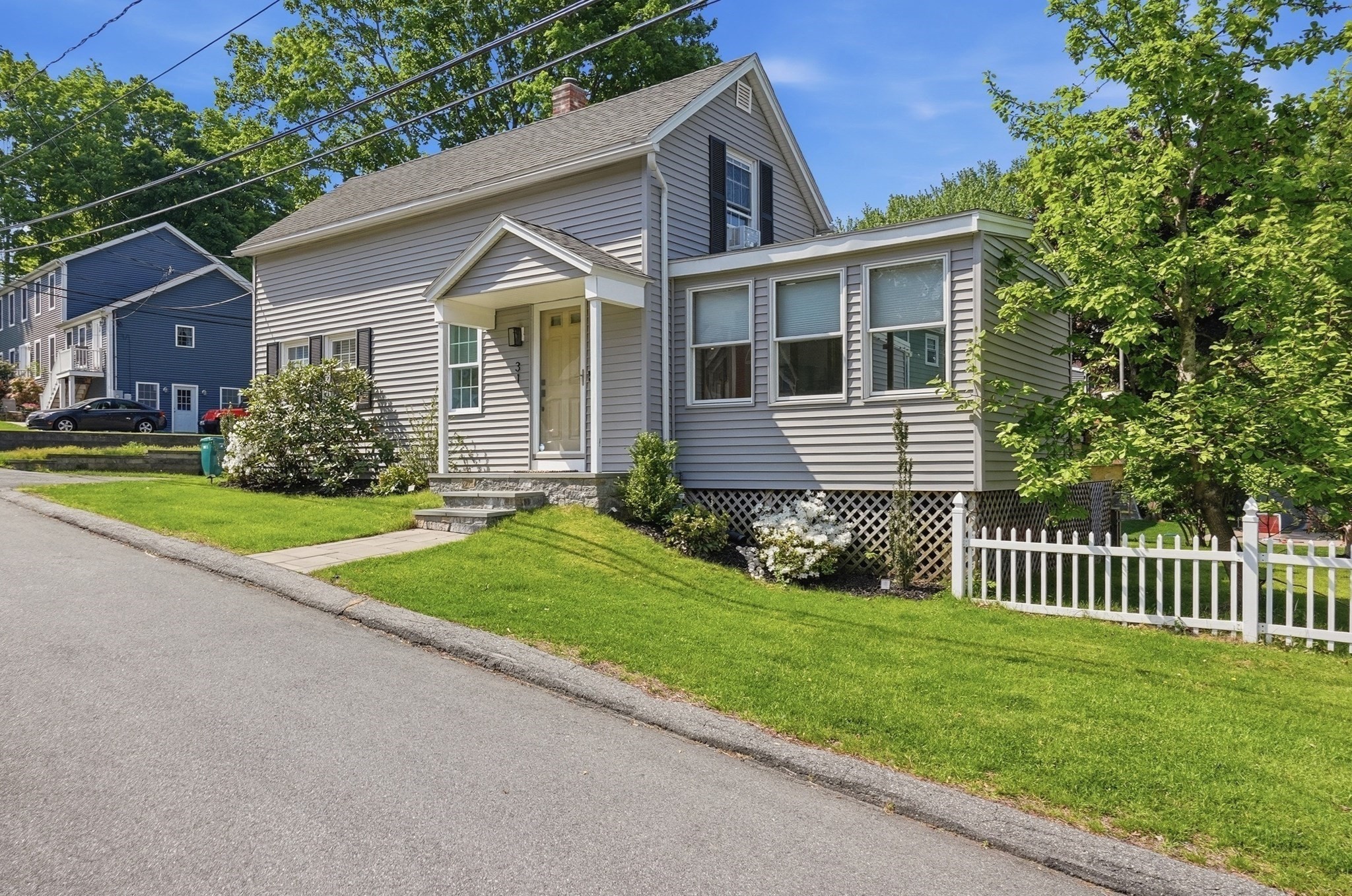 31 Houghton Street, Woburn, MA 01801