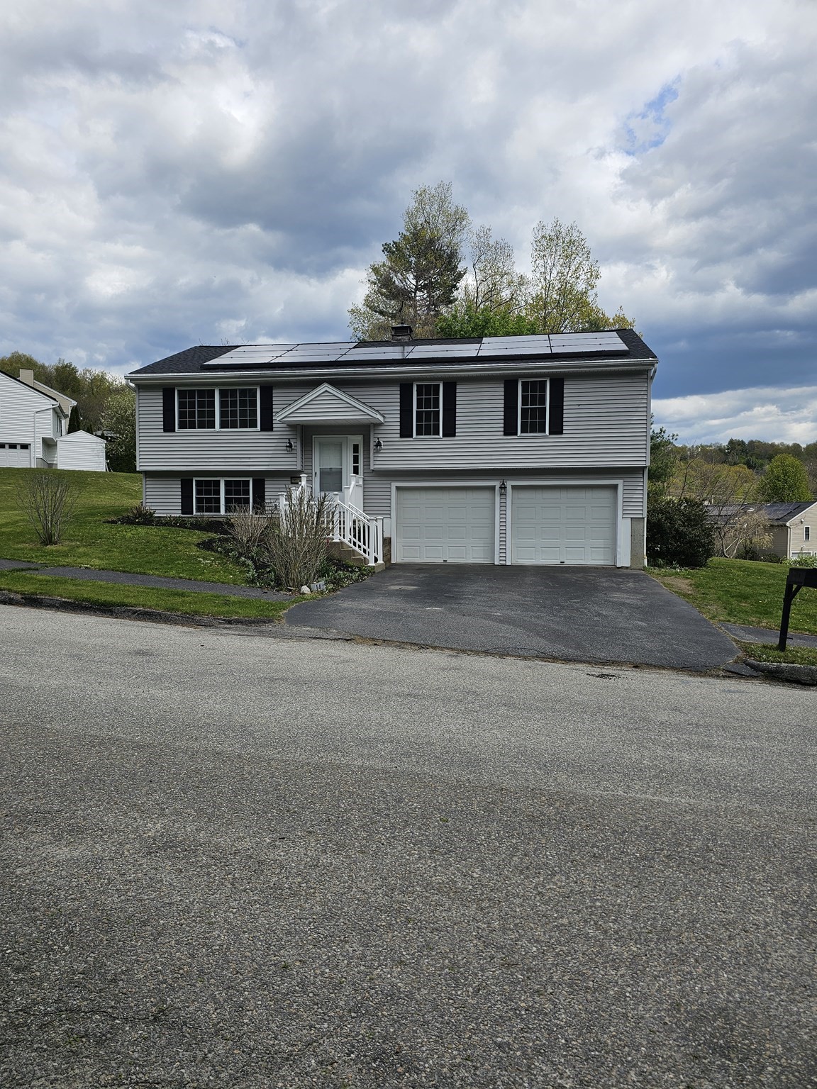 14 Pinewood Lane, Worcester, MA 01609