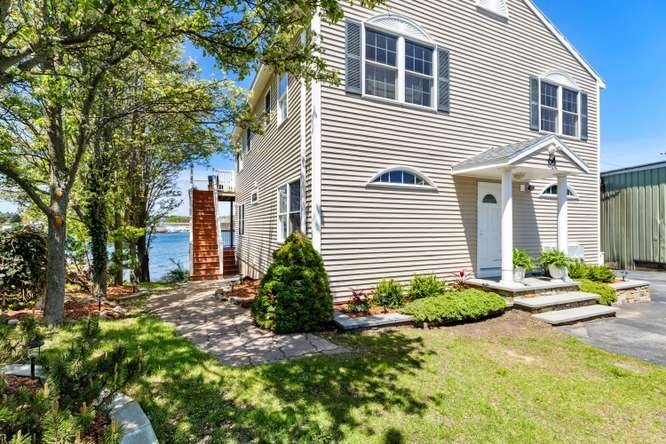 64 Rocky Neck Ave Unit A, Gloucester, MA 01930