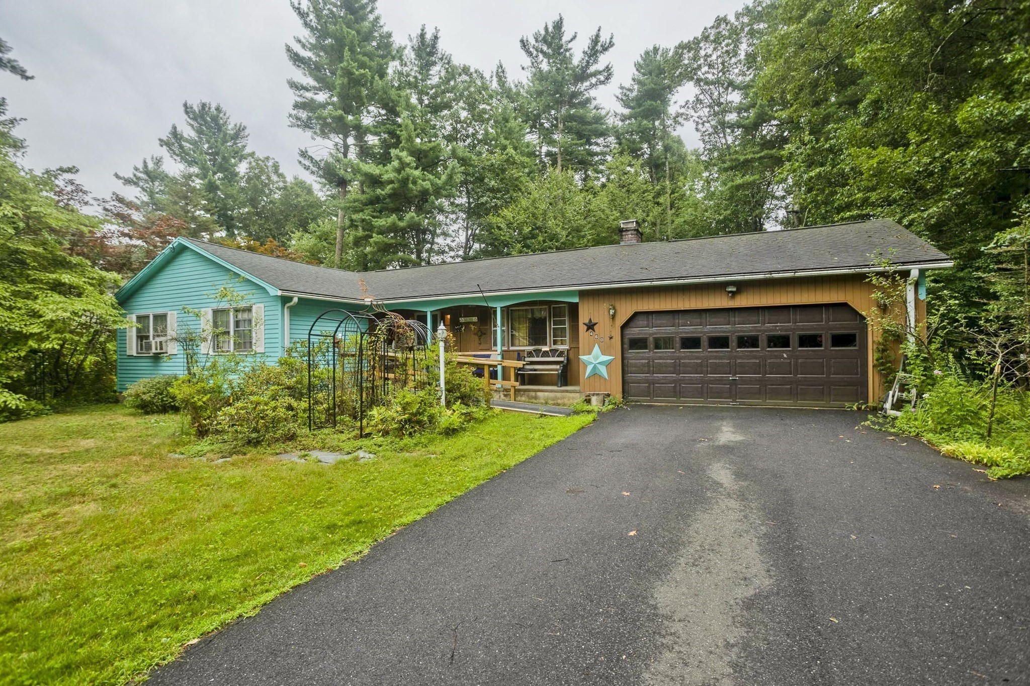 460 Soule Rd, Wilbraham, MA 01095