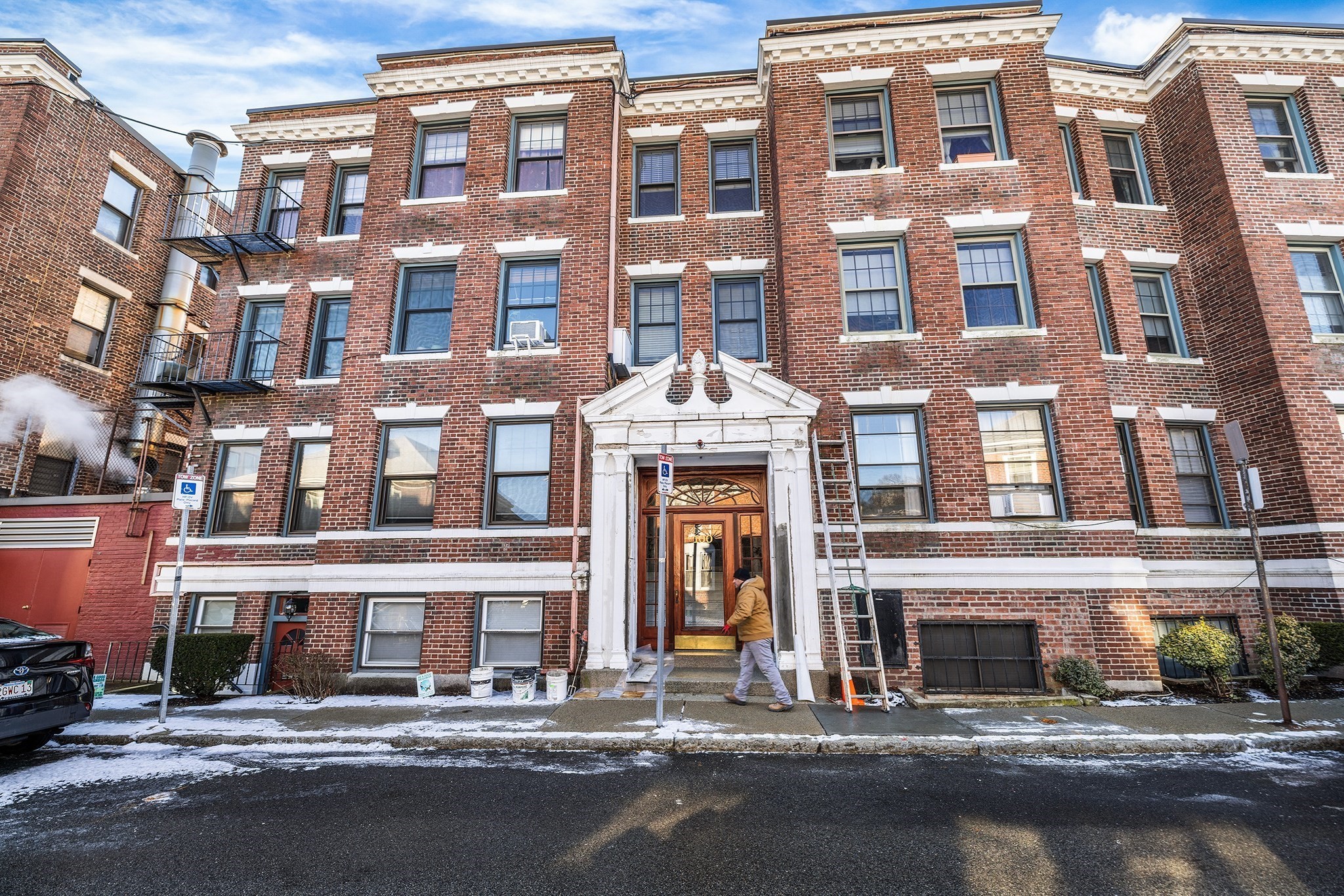 100 Lanark Rd Unit 8, Boston College, Boston, MA 02135