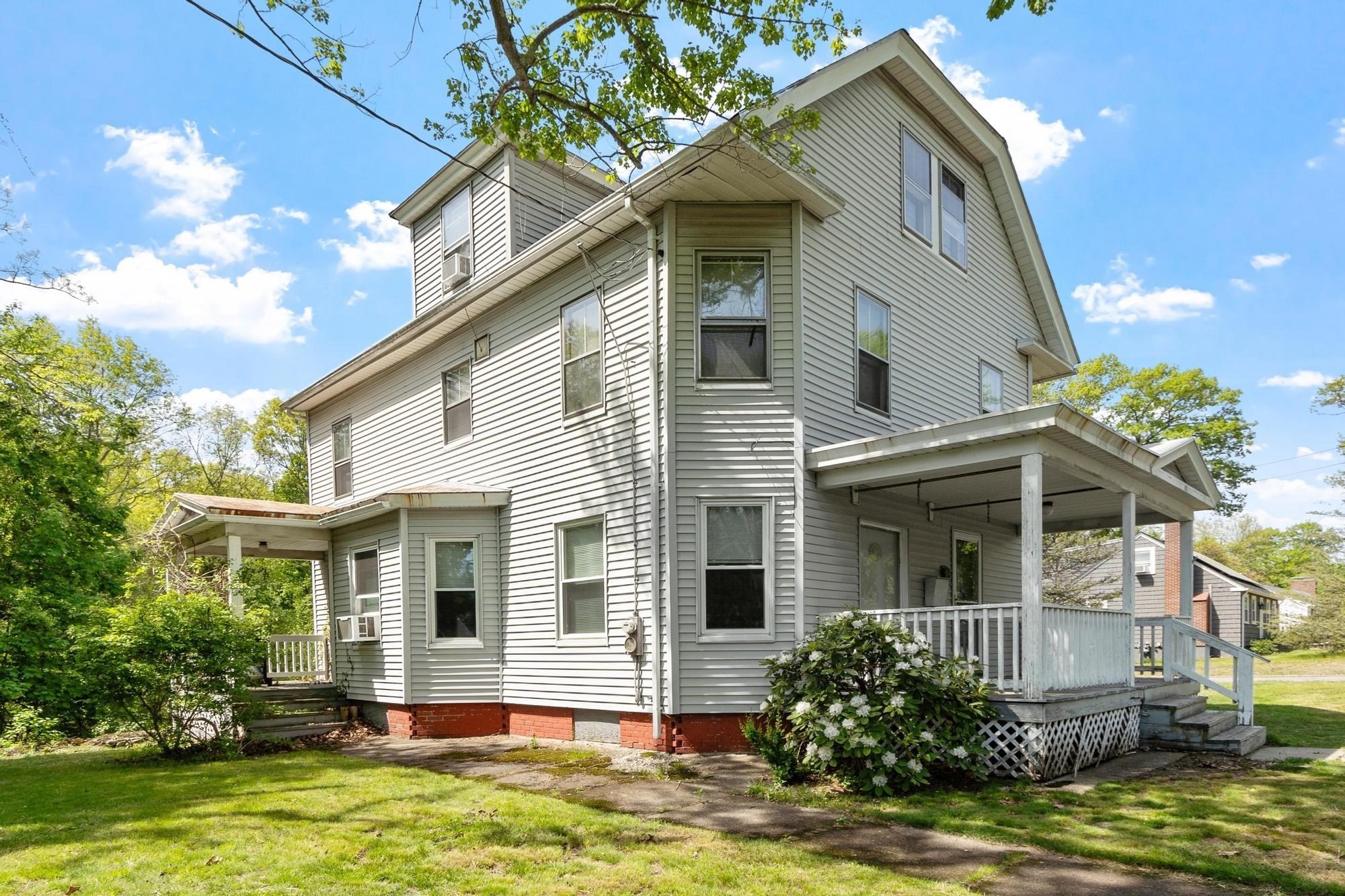 48 Pearl St, Ayer, MA 01432
