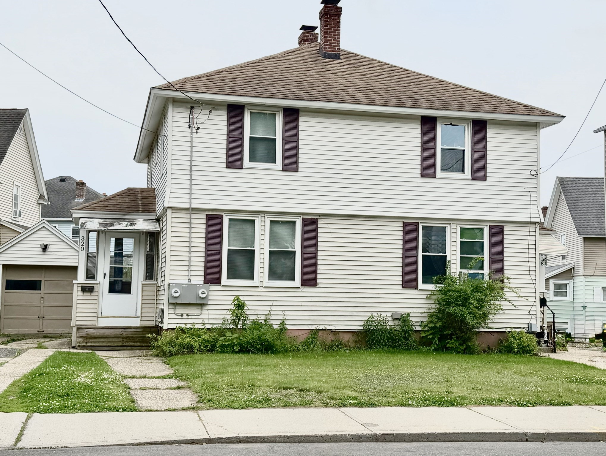 318 Winsor St, Ludlow, MA 01056