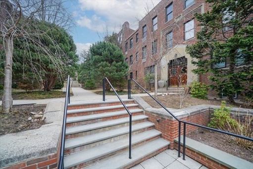 311 Tappan St, Apt 3