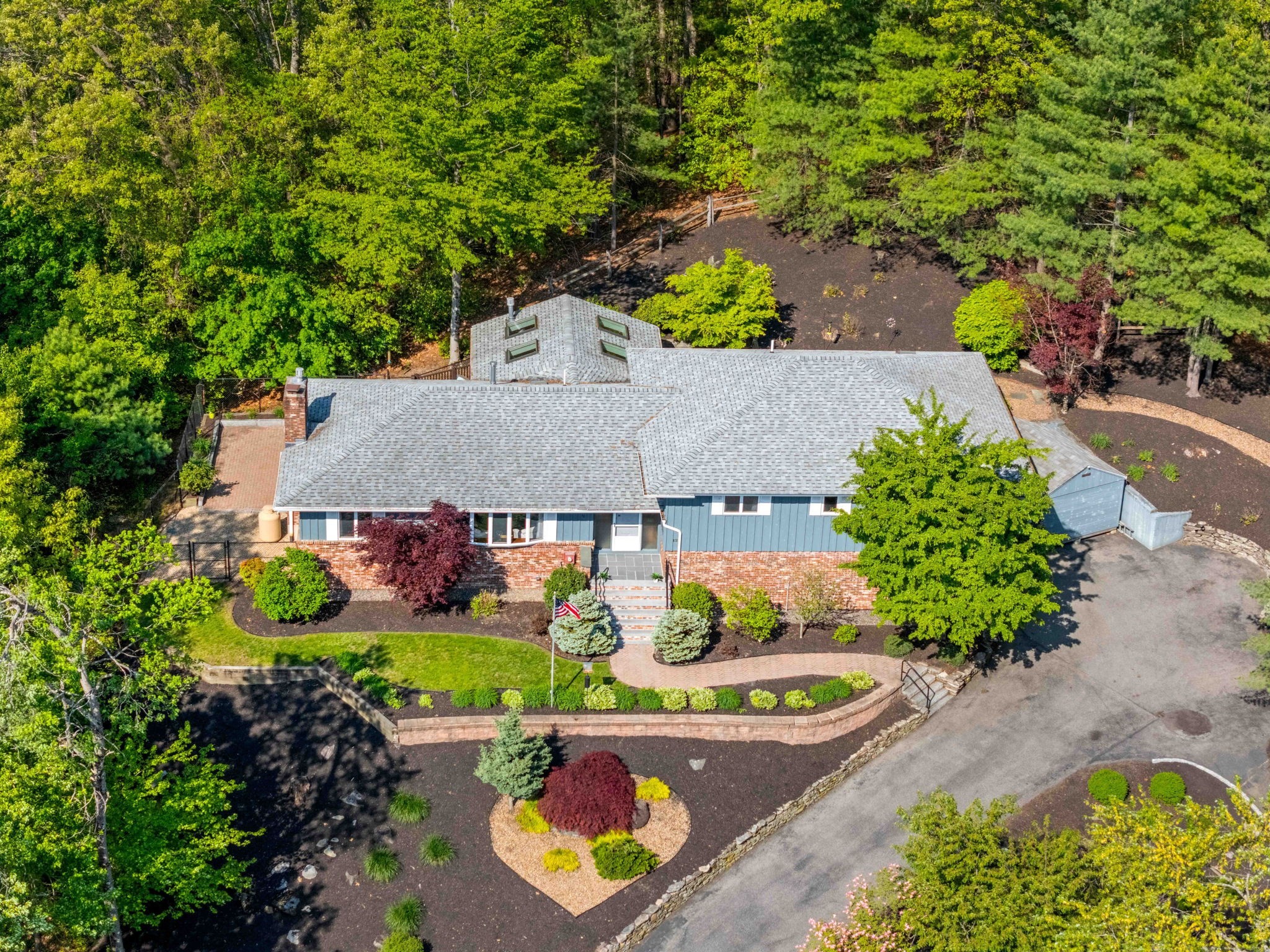 12 Howard Rd, Maynard, MA 01754