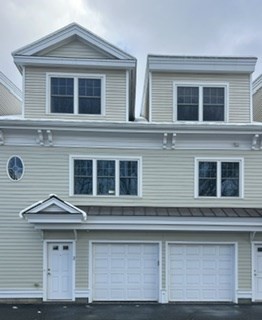 501 Cabot St Unit 2, Beverly, MA 01915