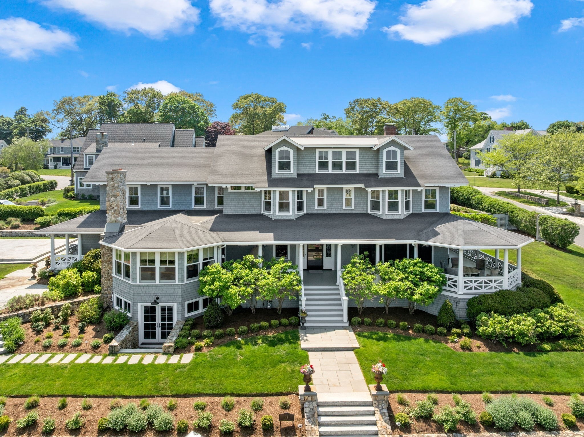 48 Whiton Ave, Hingham, MA 02043