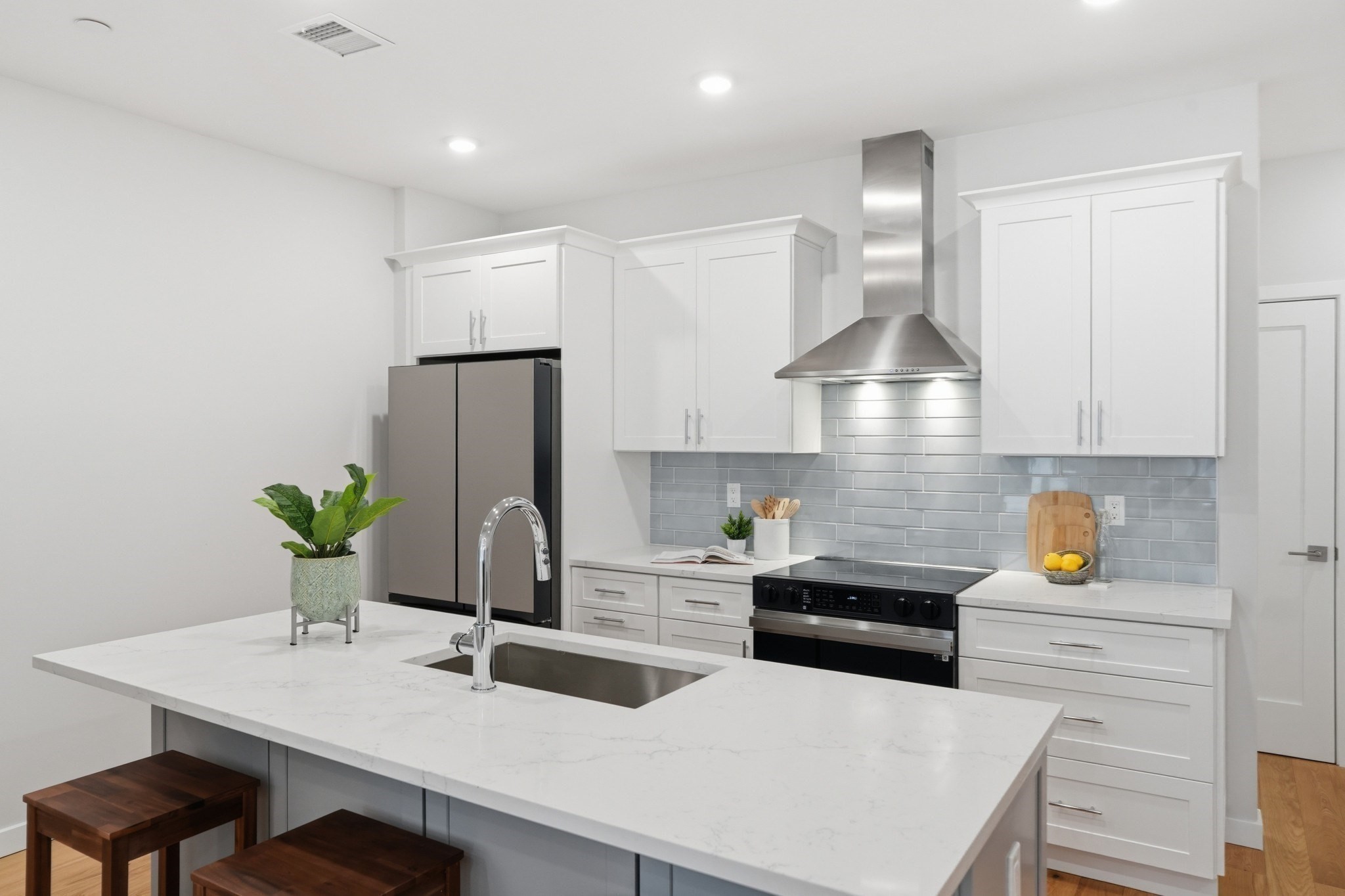 267 Old Colony Unit 311, South Boston, Boston, MA 02127