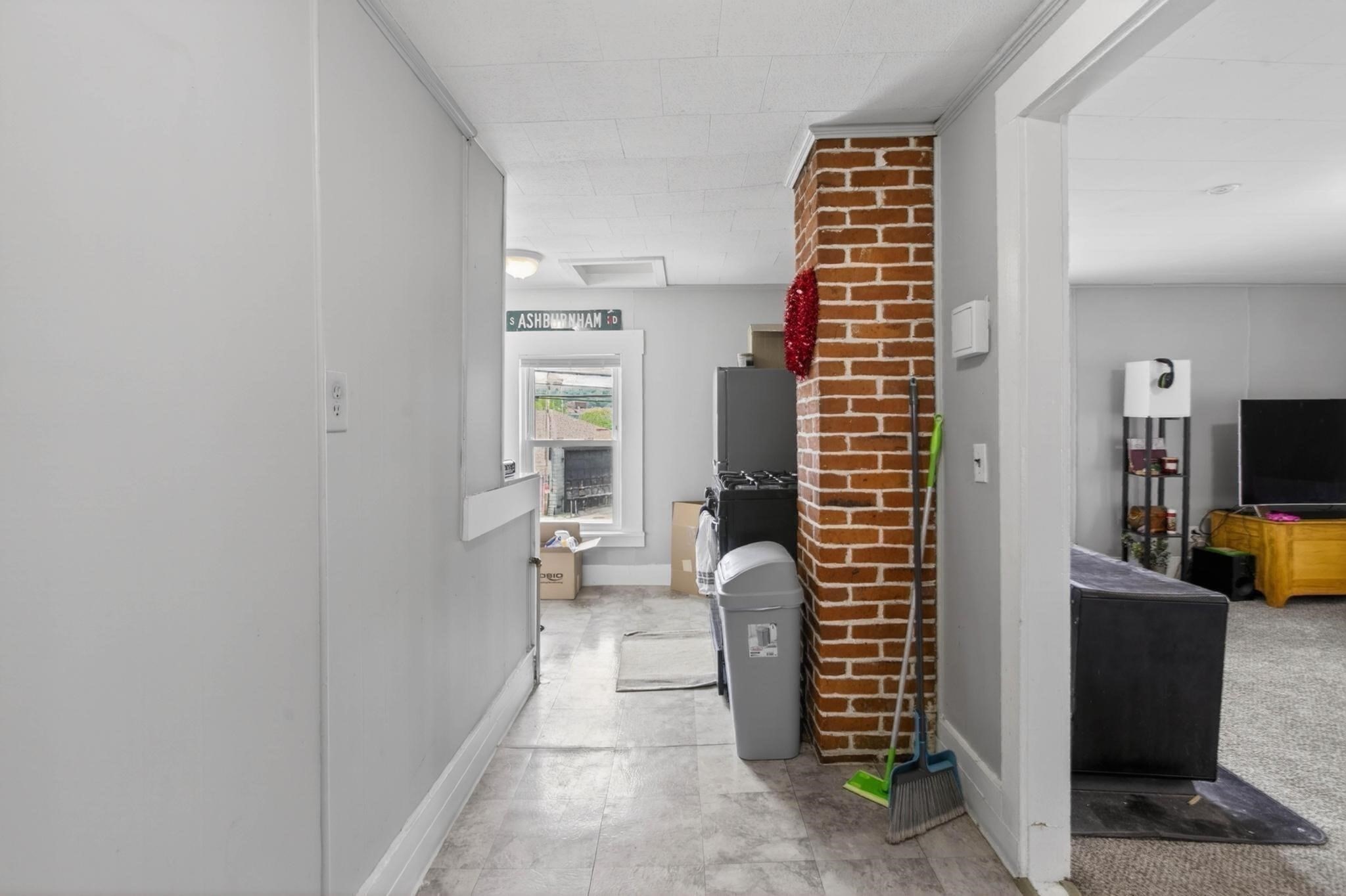 80 Laurel St, Fitchburg, MA 01420 - Image 24
