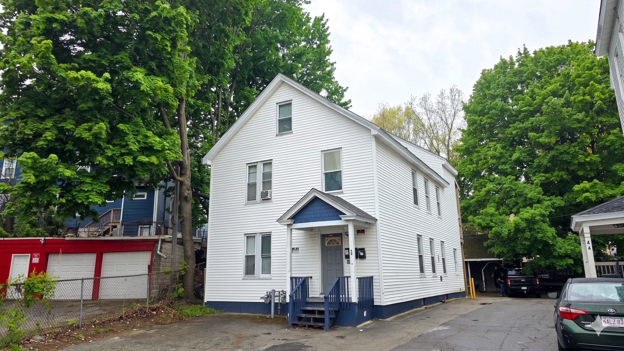 16 W Oberlin St, Worcester, MA 01610