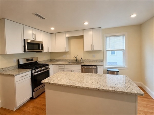 30 Willow Street, Apt 30