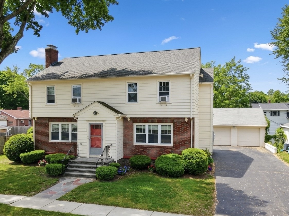 4 Palisades St, Worcester, MA 01604