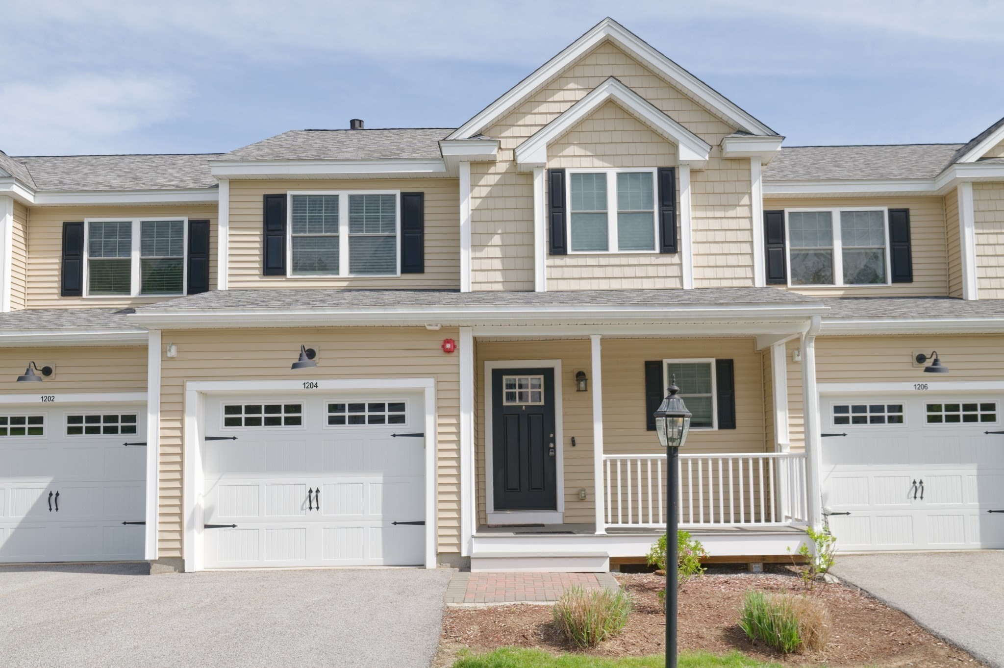 1204 Hazelwood Way Unit 1204, Clinton, MA 01510 - Image 2