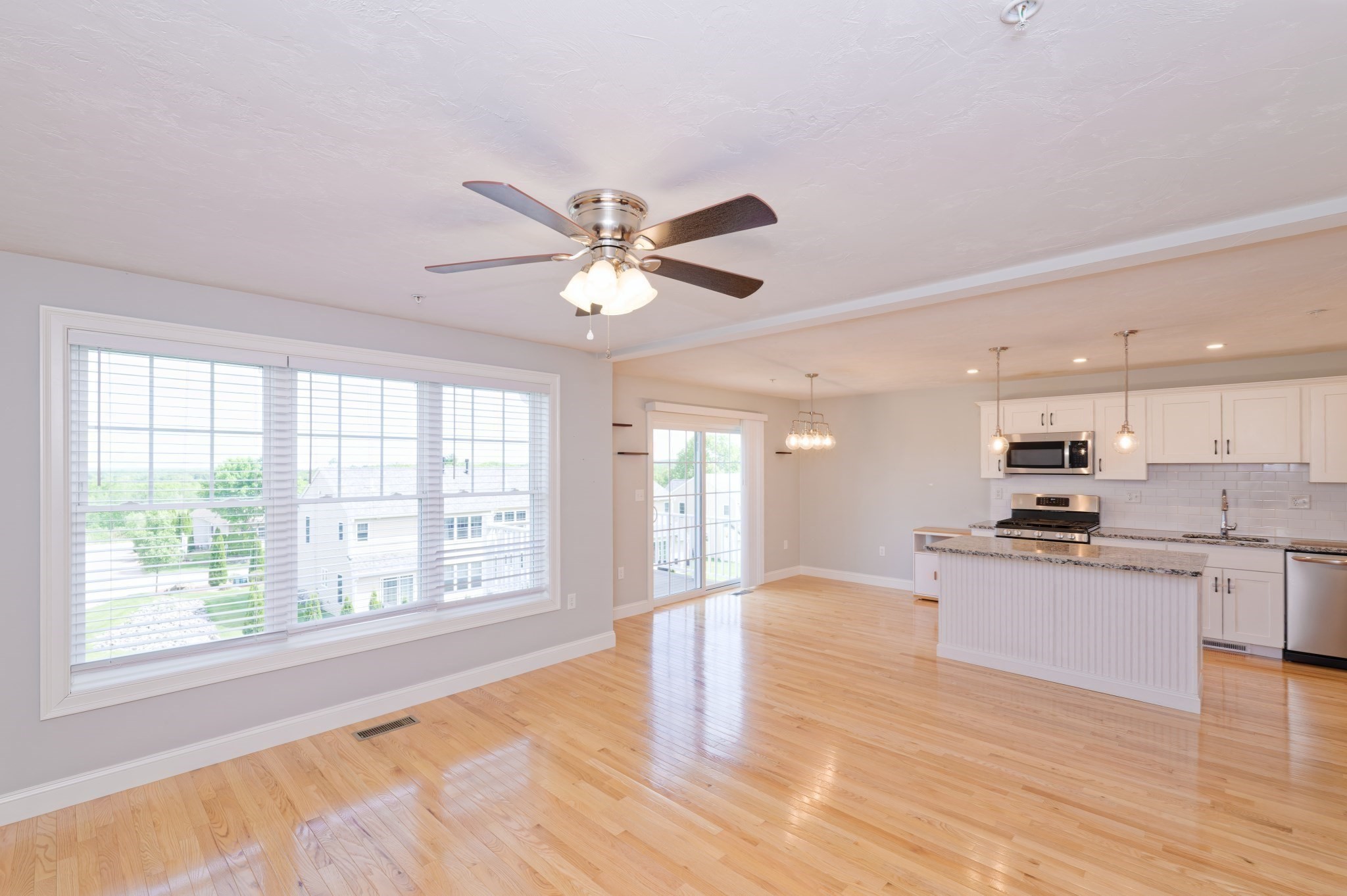 1204 Hazelwood Way Unit 1204, Clinton, MA 01510 - Image 6