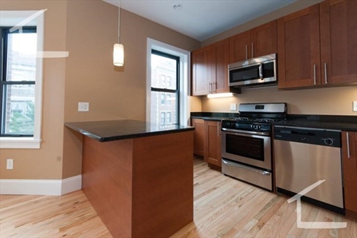 6 Lothian Rd, Apt 3A