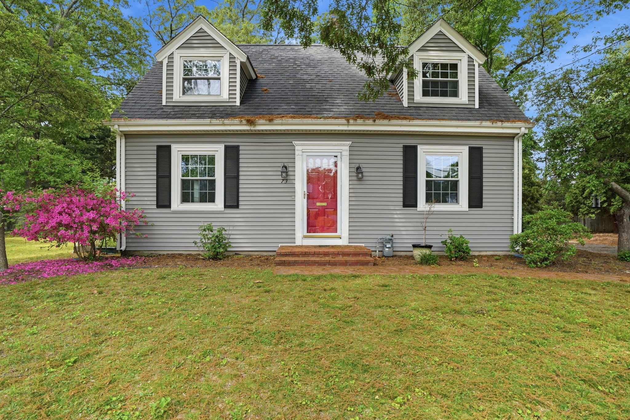 73 Allen Ave, Attleboro, MA 02703