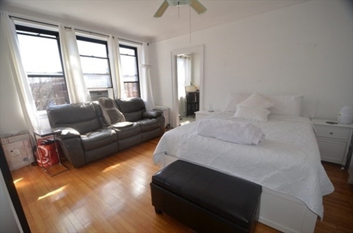 141 Englewood Ave, Apt 43