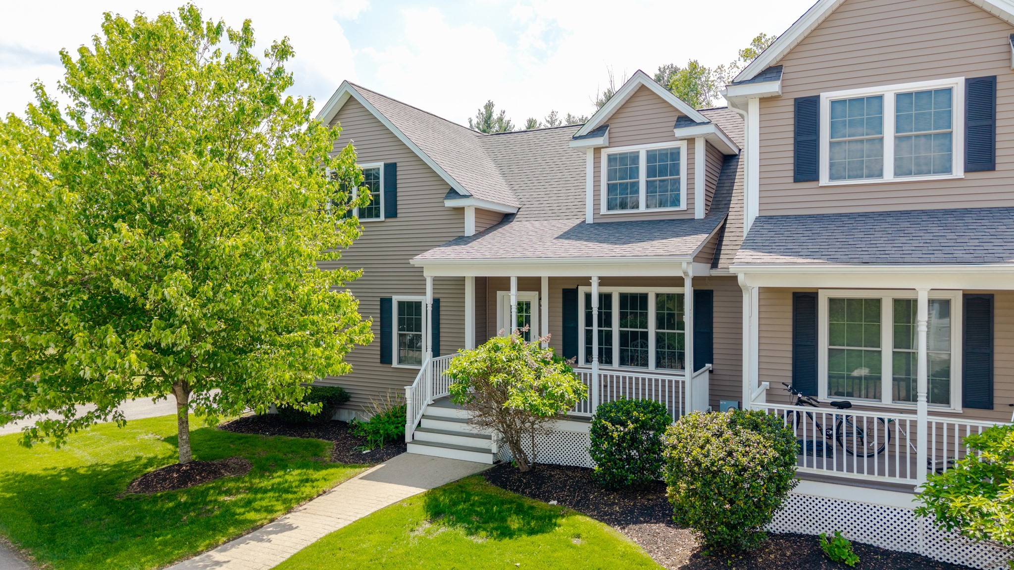 2 Williamsburg Way Unit 2, Medway, MA 02053