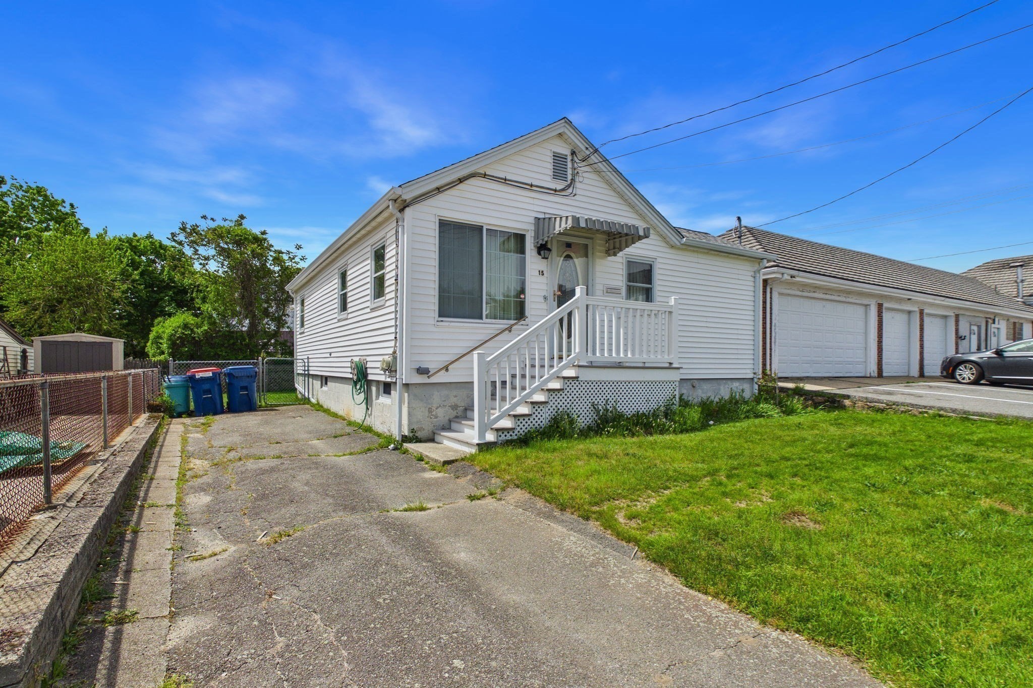 15 Transit St, New Bedford, MA 02740