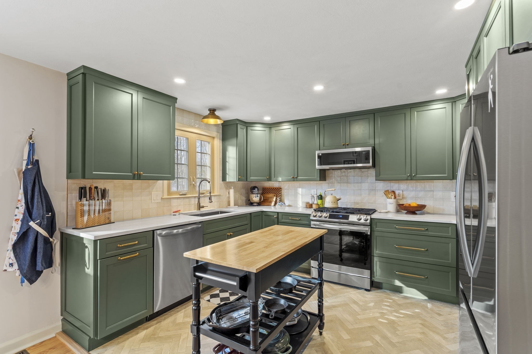 4 Apple Ridge Unit 6, Maynard, MA 01754
