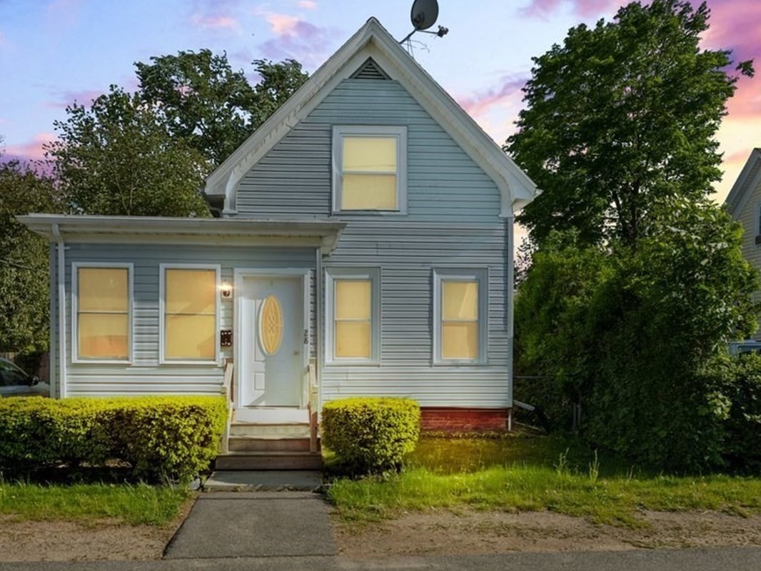 28 Myrtle St, Brockton, MA 02301