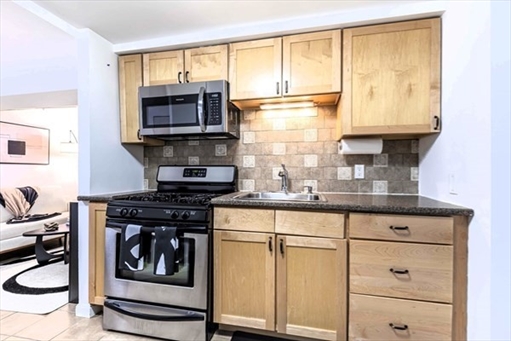 1 Dana Street, Apt 2
