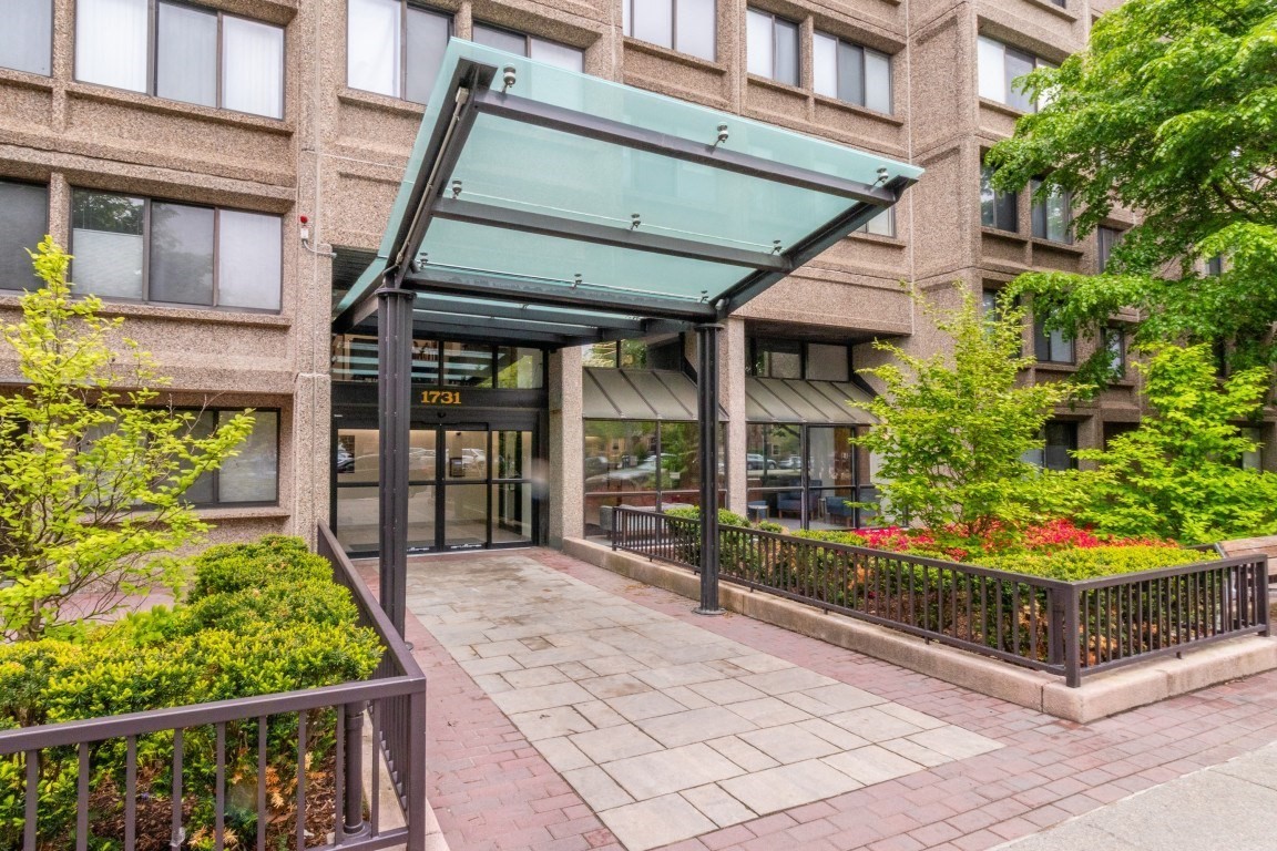 1731 Beacon St. Unit 520, Brookline, MA 02445