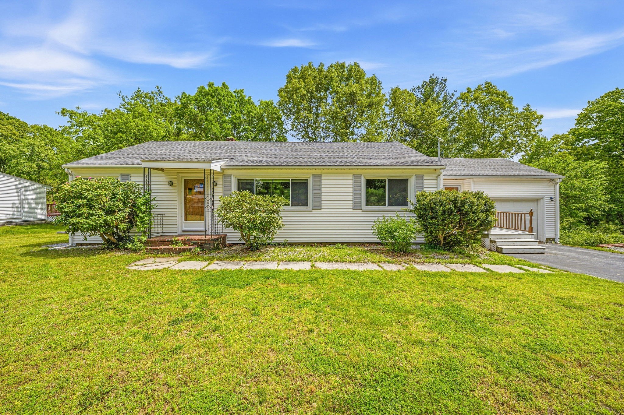 146 Acton Road, Chelmsford, MA 01824