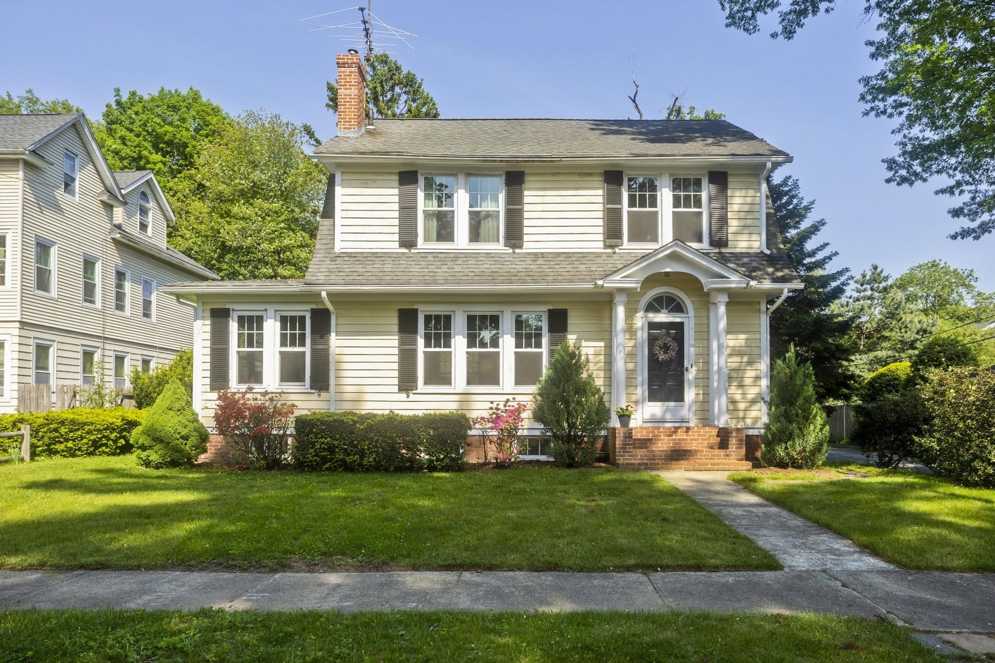 33 Highland St, Longmeadow, MA 01106